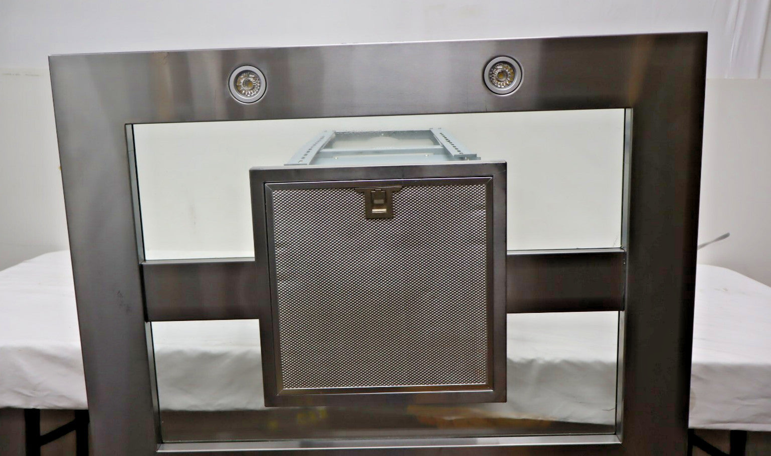 Zephyr Modena 36" 715 CFM Island Mount Range Hood w/ LED Light SS - ZMD-M90AS