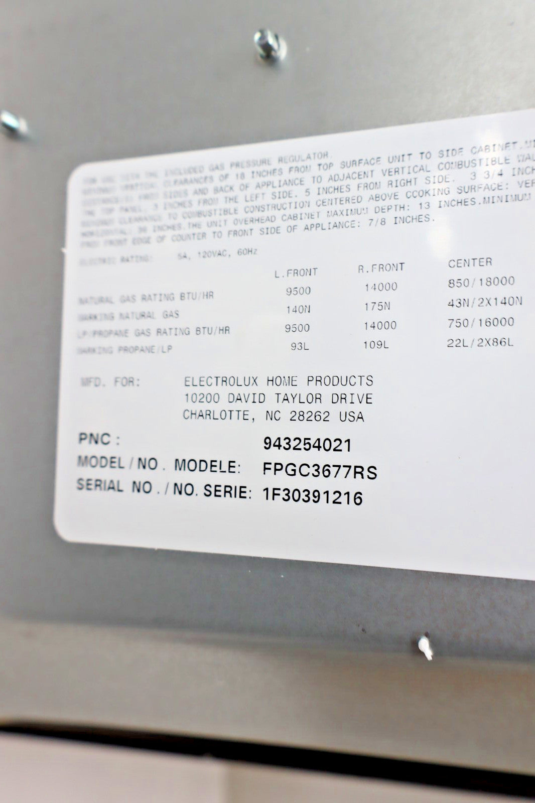 Frigidaire FPGC3677RS - Professional 36" Gas 5-Burner Cooktop w/ Griddle in SS