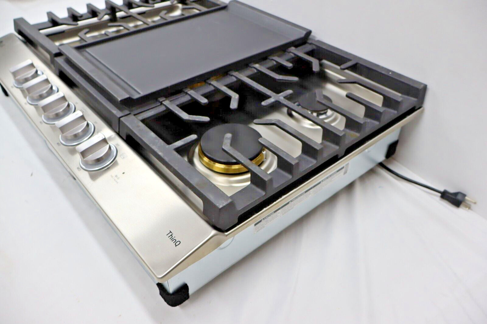 LG - STUDIO CBGS3028S 30-in Smart Built-In Gas Cooktop w/ 5 Burners & Ultra Heat