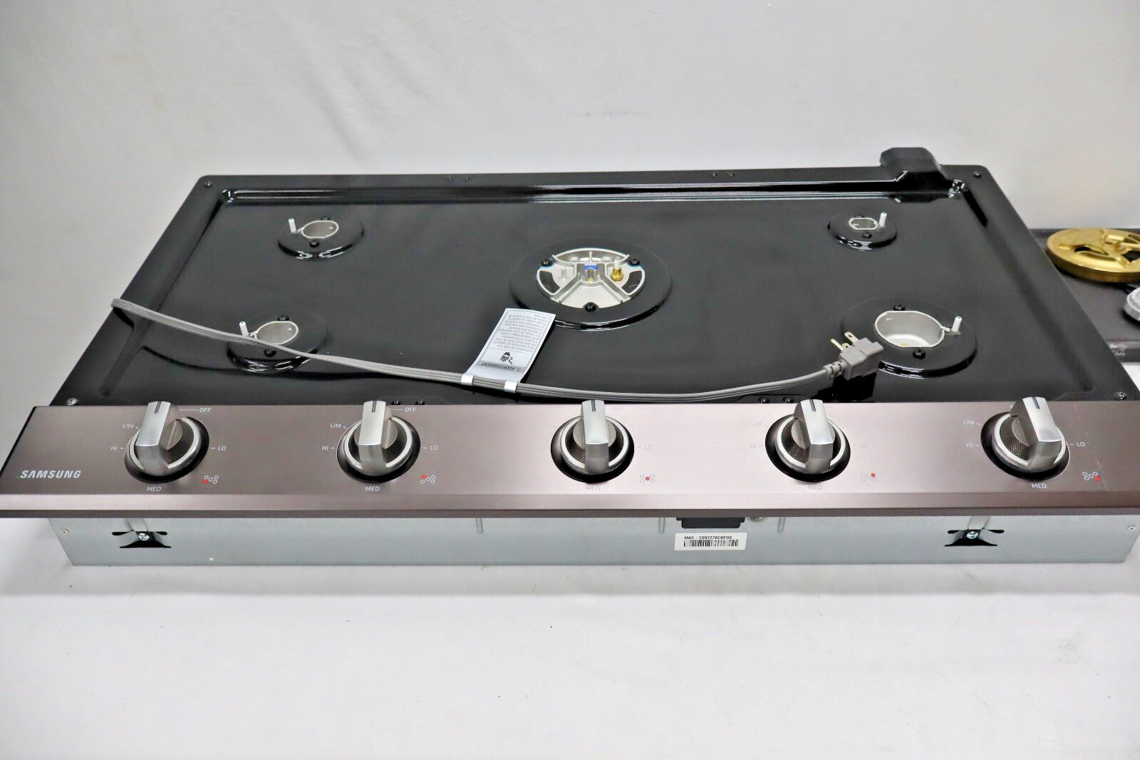 Samsung NA36N7755TG 36" Built-In Smart Gas Cooktop WiFi, Dual Power Brass Burner