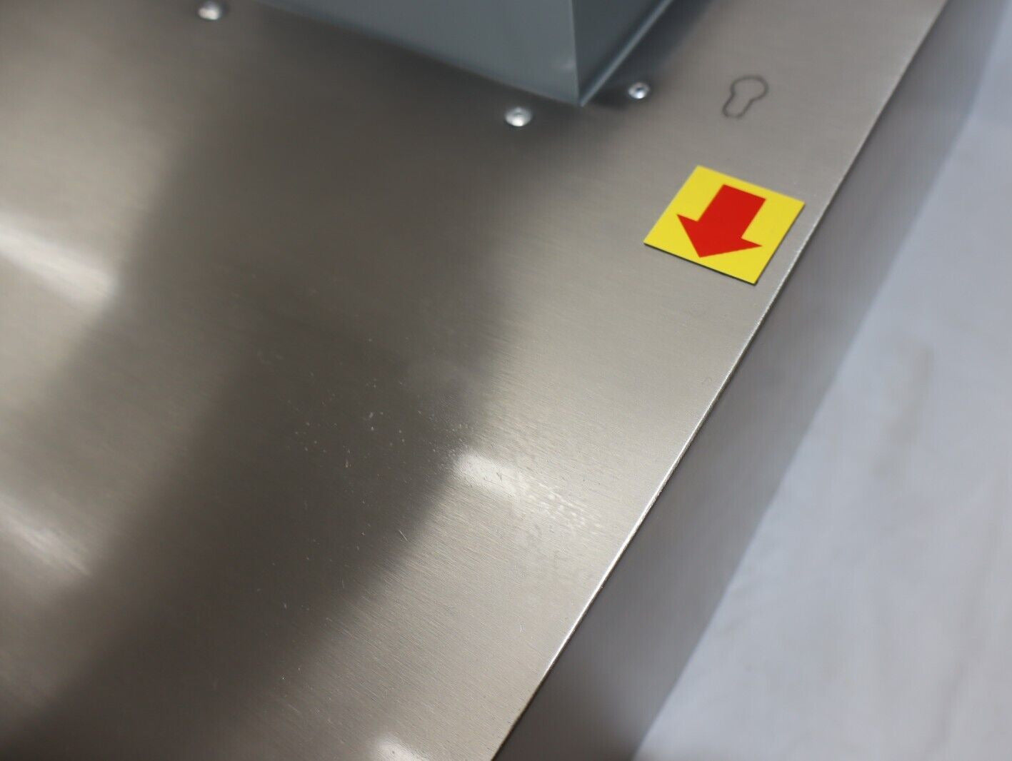 ZLINE - 30" 600 CFM 4-Speed Fan Under Cabinet Range Hood, Stainless Steel 625-30