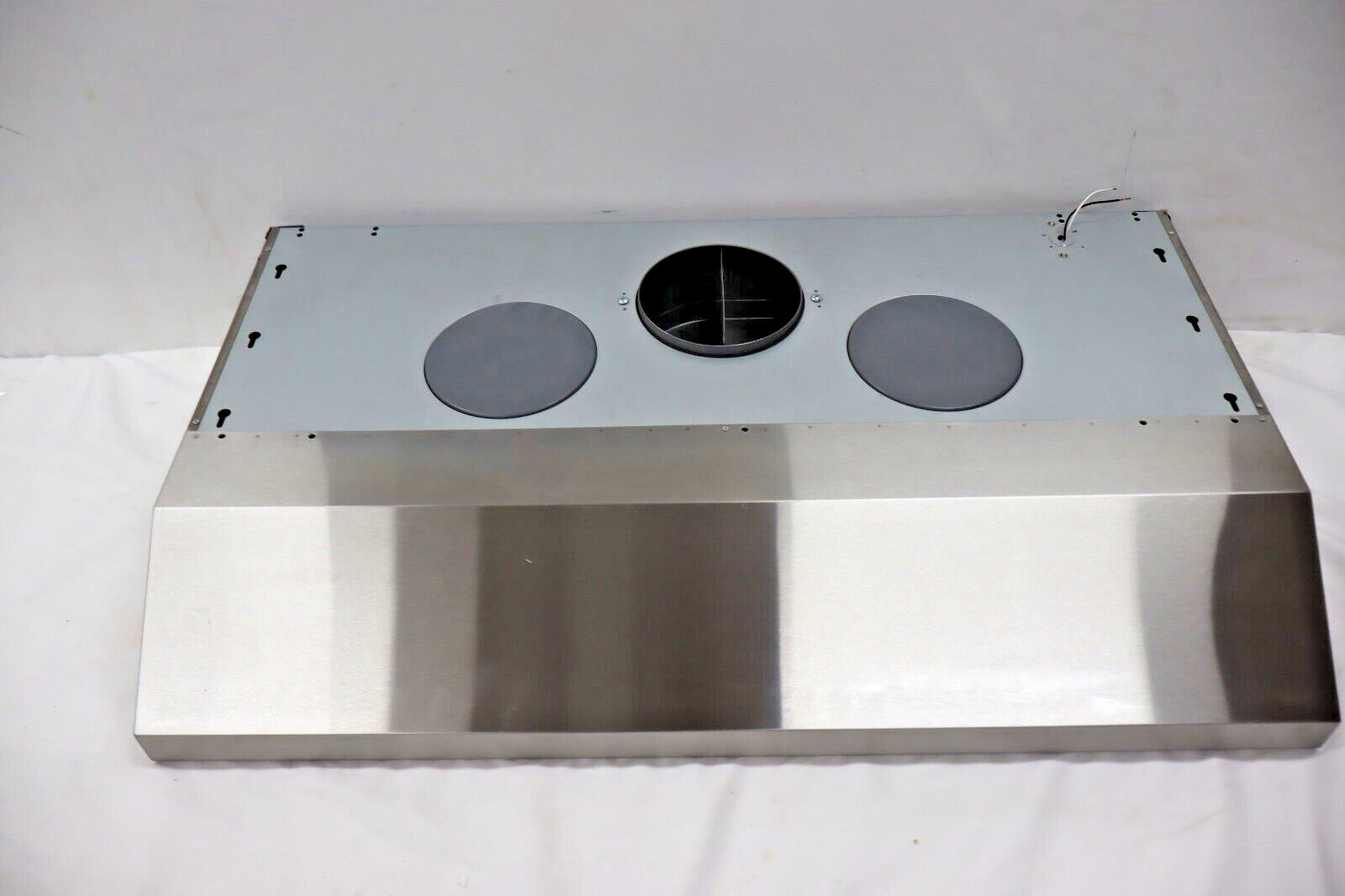 Windster WS-5536SS  36" Convertible 680 CFM Under Cabinet Range Hood in SS